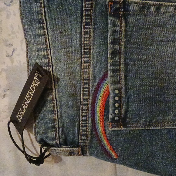 NWT Blank NYC Astor Cut Off Denim Jean Shorts High Waisted bootie Women's 30 - Picture 2 of 9